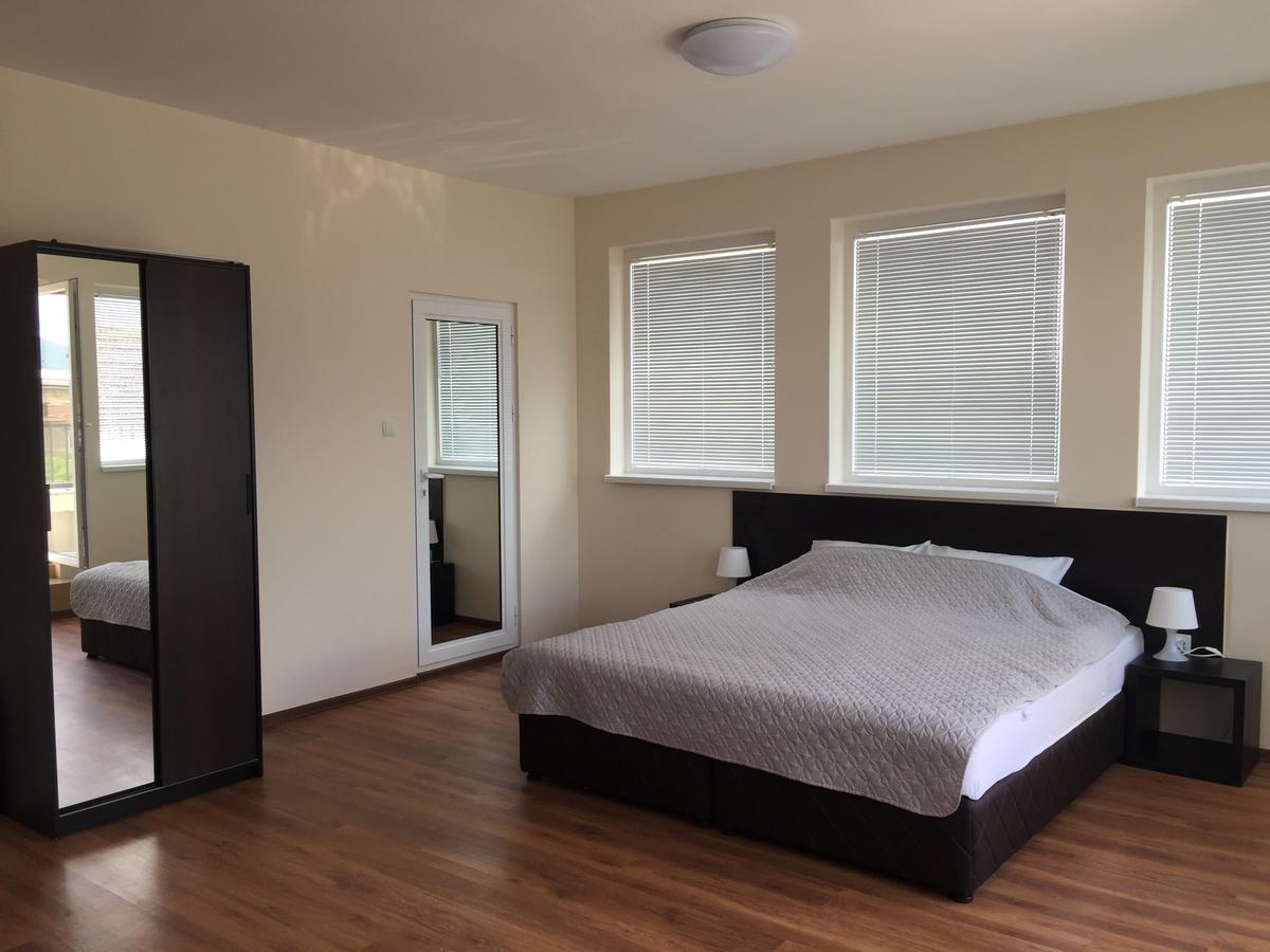 Rooftop Oscar Guest house 2*